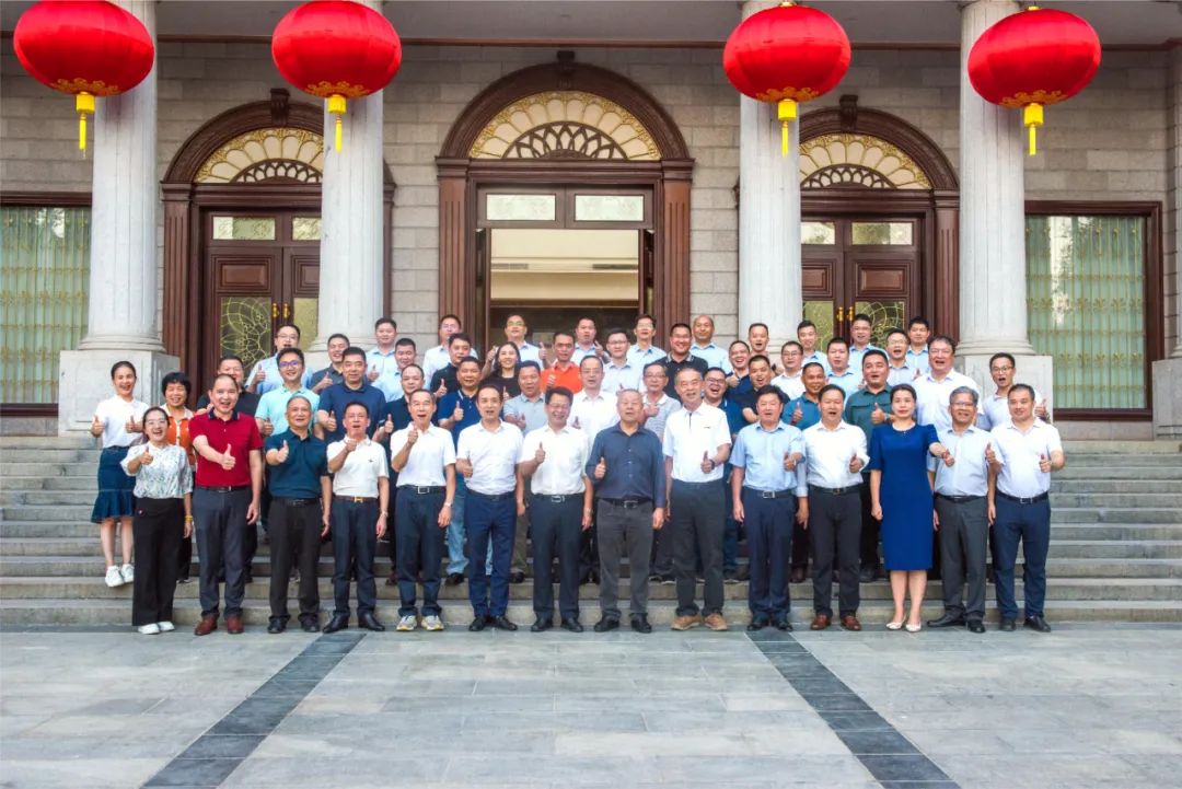 威華集團助力“我的家鄉我建設”平遠縣熱柘鎮鄉賢回鄉考察活動順利舉行！